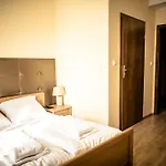 Nad Zalewem Gasthof 3*