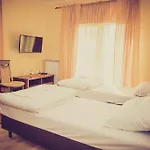 Nad Zalewem 3*