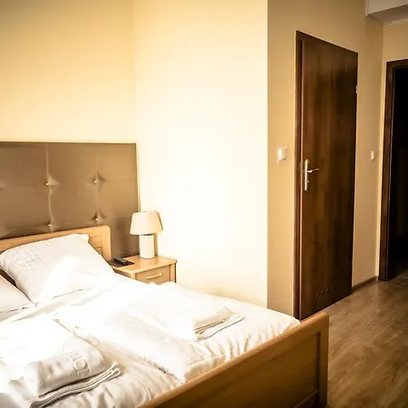 Nad Zalewem Casa de hóspedes 3*